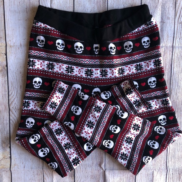torrid Other - Torrid 2 Skull 💀 & Heart ❤️ Sweater Pants PJs EUC